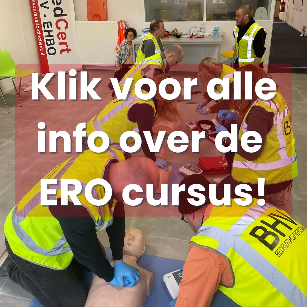 Cursisten oefenen reanimatie tijdens BHV-training in Doetinchem, NedCert Experts.
