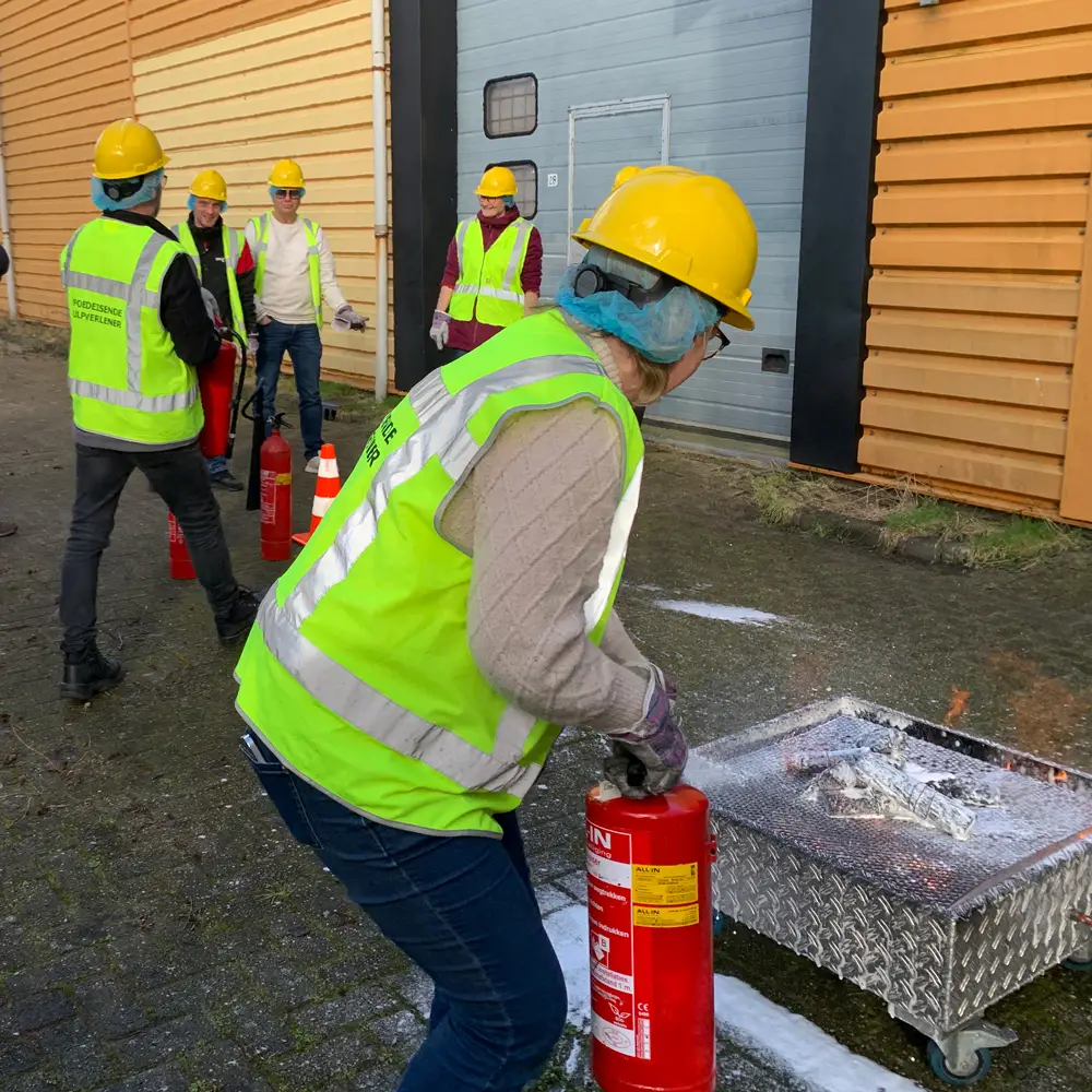 blusoefening tijdens BHV-cursus op locatie Leeuwarden NedCert