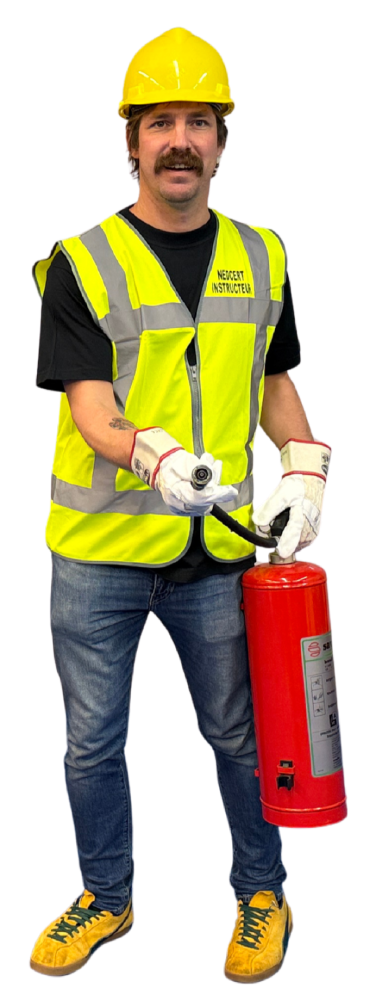 Pepijn Krikke, BHV-instructeur met brandblusser in Amsterdam - Amstelveen, NedCert Experts.