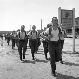 US Marine rekruten rennen op Parris Island – historisch voorbeeld van dodelijke hittebelasting